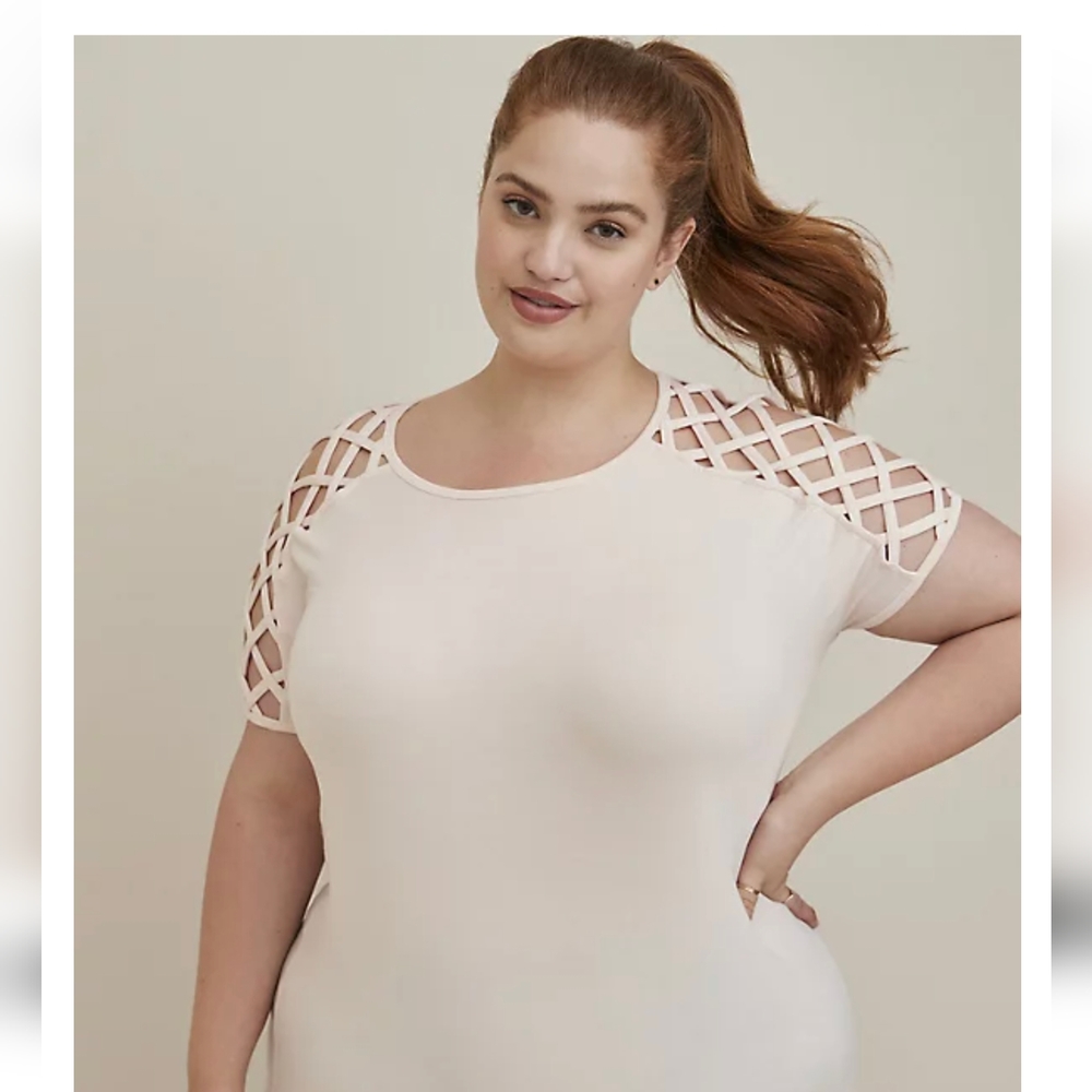 NWT Torrid Latice Top